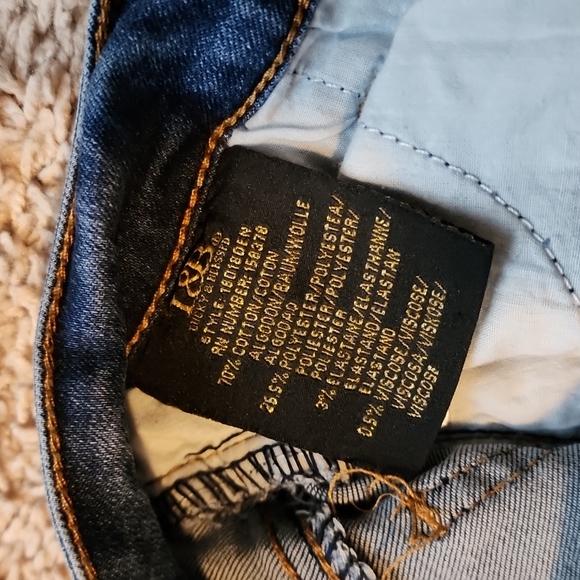 Lucky & Blessed Flare Jeans - Picture 3 of 4